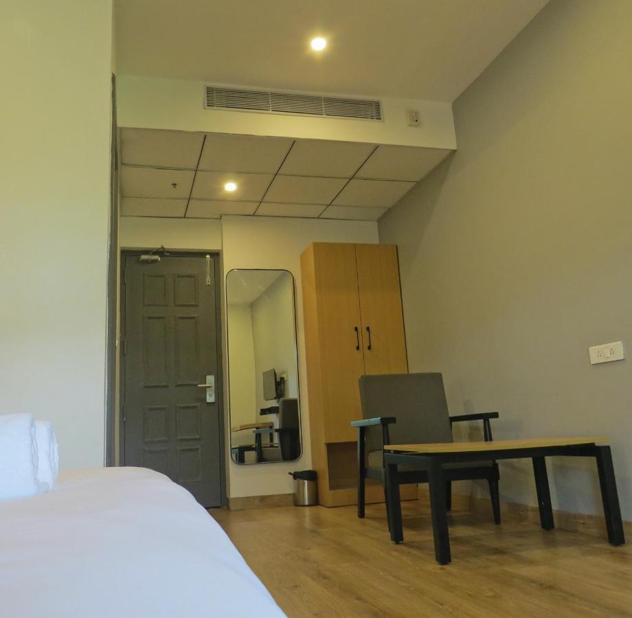 Sm Hives Hotel Bhubaneswar Luaran gambar
